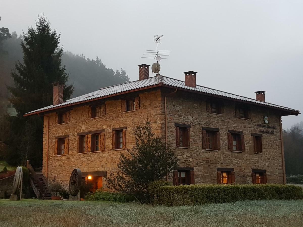 Agroturismo Iberreko Errota Muxika Bagian luar foto